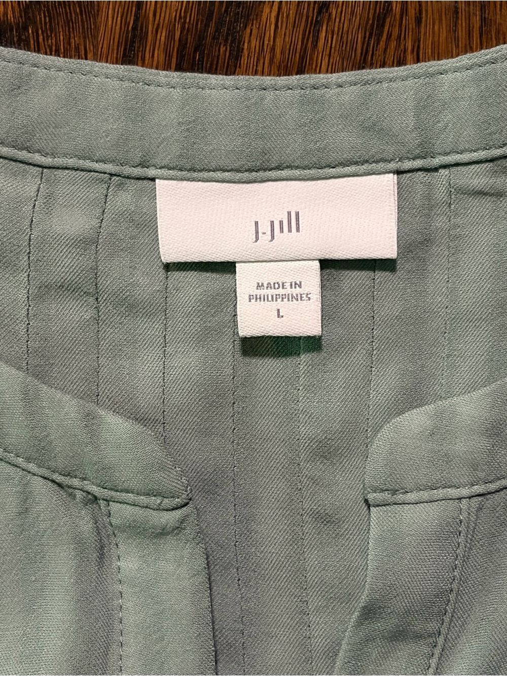 J Jill Split V Neck Pleated Front Blouse Long Sleeve Sage Green Seafoam Size L